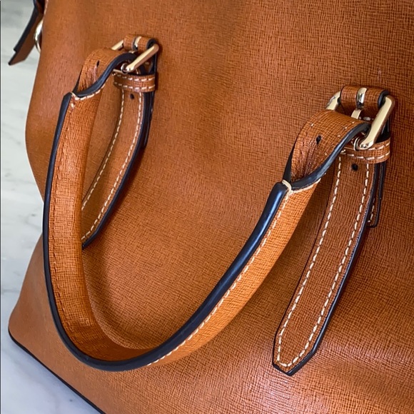 EUC Dooney & Bourke Satchel - Picture 5 of 7